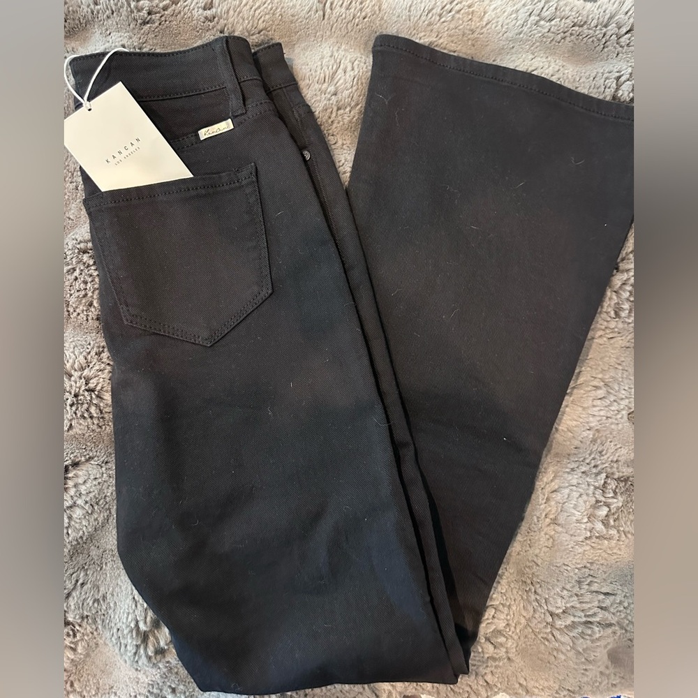 Never worn Petite KanCan women’s flare jeans
